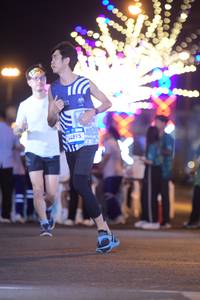 BIB: 44895
                            <button type="button" onclick="openModal(23054983)" class="btn btn-primary btn-sm float-right btn-popup" data-toggle="modal" data-target=".modal-high-quality">
                        <i class="fas fa-shopping-cart"></i> Add to Cart
                    </button>
                                            <button type="button" onclick="isThisMe(23054983, true)" class="btn btn-success btn-sm float-right btn-popup btn-isme hidden" data-toggle="tooltip" data-placement="bottom" title="นี่คือรูปของคุณใช่ไหม คลิกที่นี่เพื่อเอาเข้าอัลบั้ม">
                        <i class="fas fa-plus"></i> Add to album
                    </button>
                    <button type="button" onclick="isThisMe(23054983, false)" class="btn btn-warning btn-sm float-right btn-popup btn-isnotme hidden">
                        <i class="fas fa-ban"></i> Remove from album
                    </button>